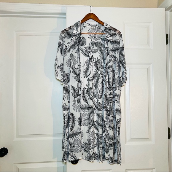 Siren Lily Full Button Down Sheer Blouse / Coverup Short Sleeve Tropical Print - Picture 1 of 9